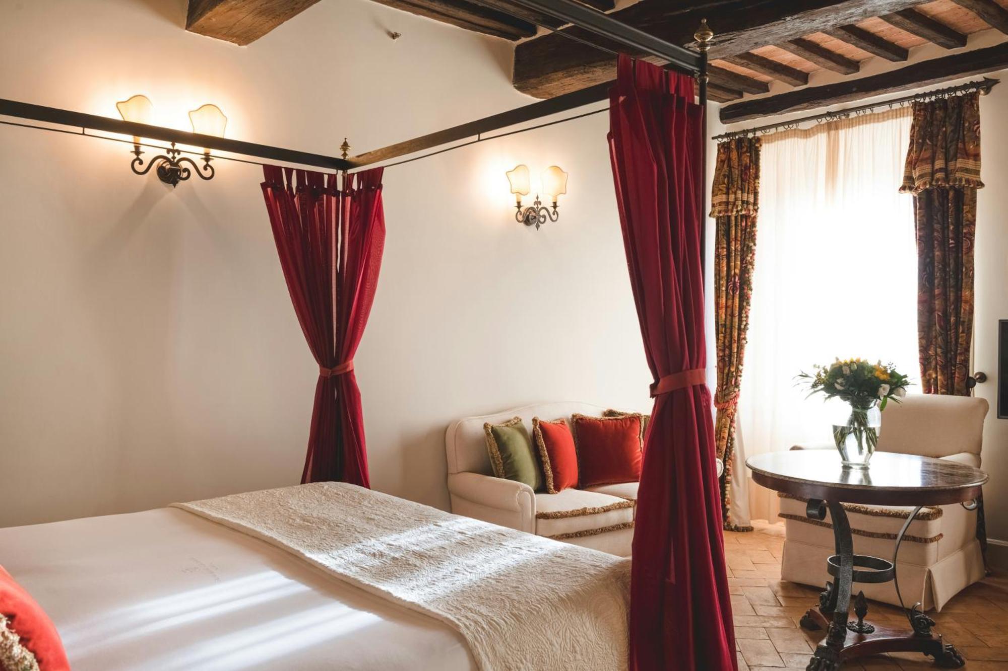 Deluxe Tweepersoonskamer met 1 of 2 Bedden en Uitzicht